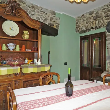 Σπίτι διακοπών Locazione Turistica Casa Degli Archi 1600 *